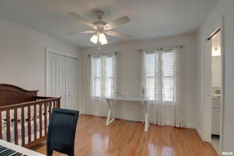 Tiny photo for 1532 Winsor Drive, Quincy, IL 62305 (MLS # QC4268321)