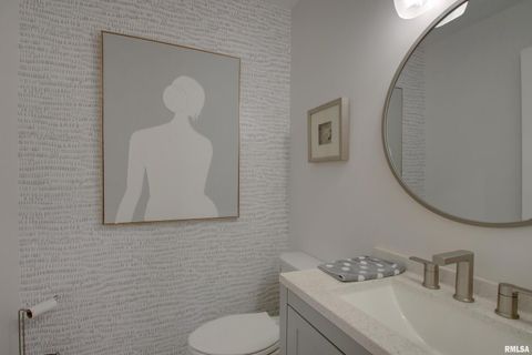 Tiny photo for 1532 Winsor Drive, Quincy, IL 62305 (MLS # QC4268321)