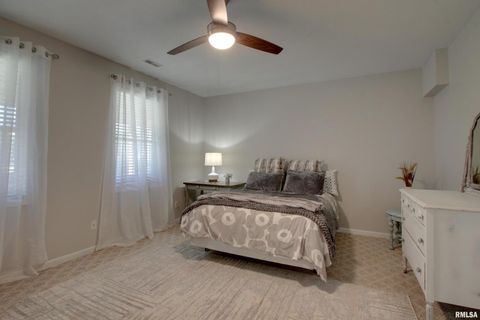 Tiny photo for 1532 Winsor Drive, Quincy, IL 62305 (MLS # QC4268321)