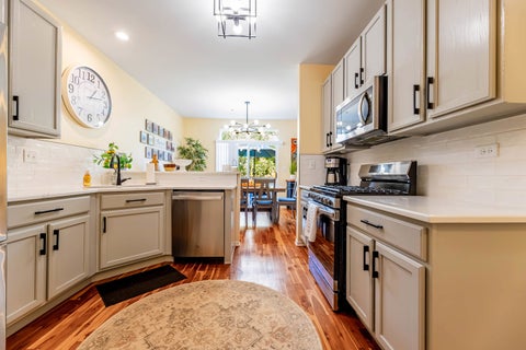 Tiny photo for 73 Woodview Drive, Glen Ellyn, IL 60137 (MLS # 12730533)