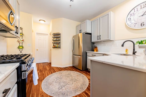 Tiny photo for 73 Woodview Drive, Glen Ellyn, IL 60137 (MLS # 12730533)