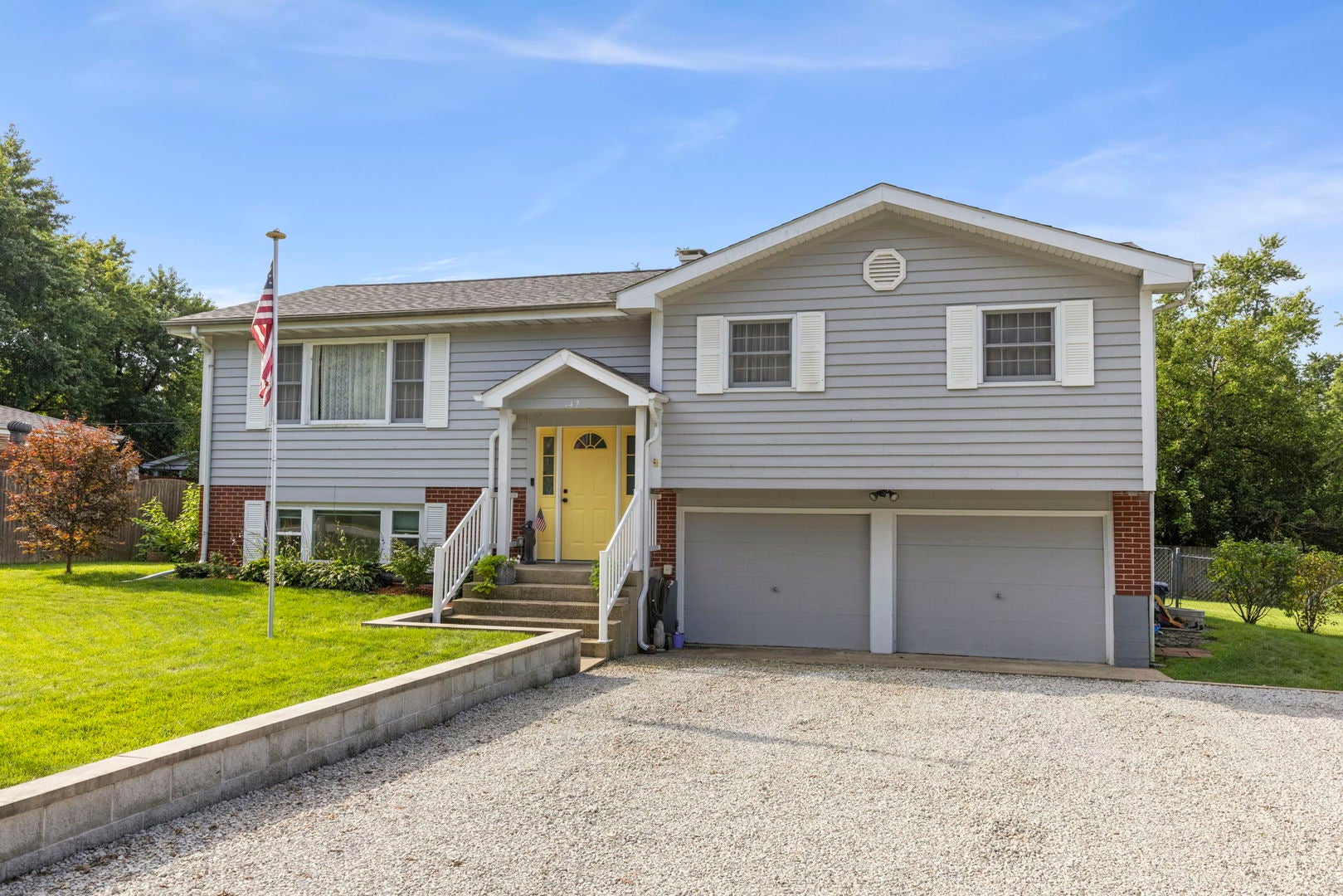 212 W Woodlawn Road