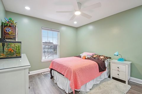 Tiny photo for 831 Amelia Court, Grayslake, IL 60030 (MLS # 12571545)