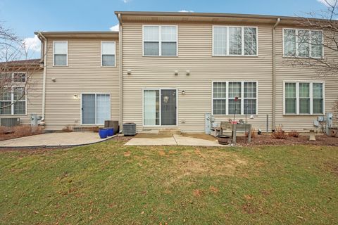 Tiny photo for 831 Amelia Court, Grayslake, IL 60030 (MLS # 12571545)