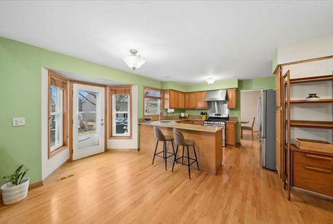 Tiny photo for 3195 Village Green Drive, Aurora, IL 60504 (MLS # 12613264)