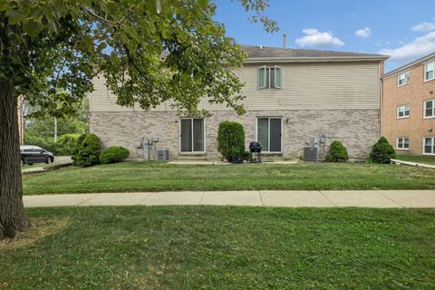 Tiny photo for 4241 Lindenwood Drive #A, Matteson, IL 60443 (MLS # 12710818)