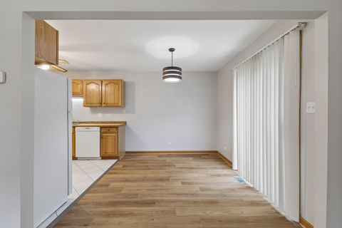 Tiny photo for 4241 Lindenwood Drive #A, Matteson, IL 60443 (MLS # 12710818)