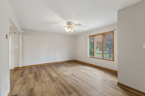 Tiny photo for 4241 Lindenwood Drive #A, Matteson, IL 60443 (MLS # 12710818)