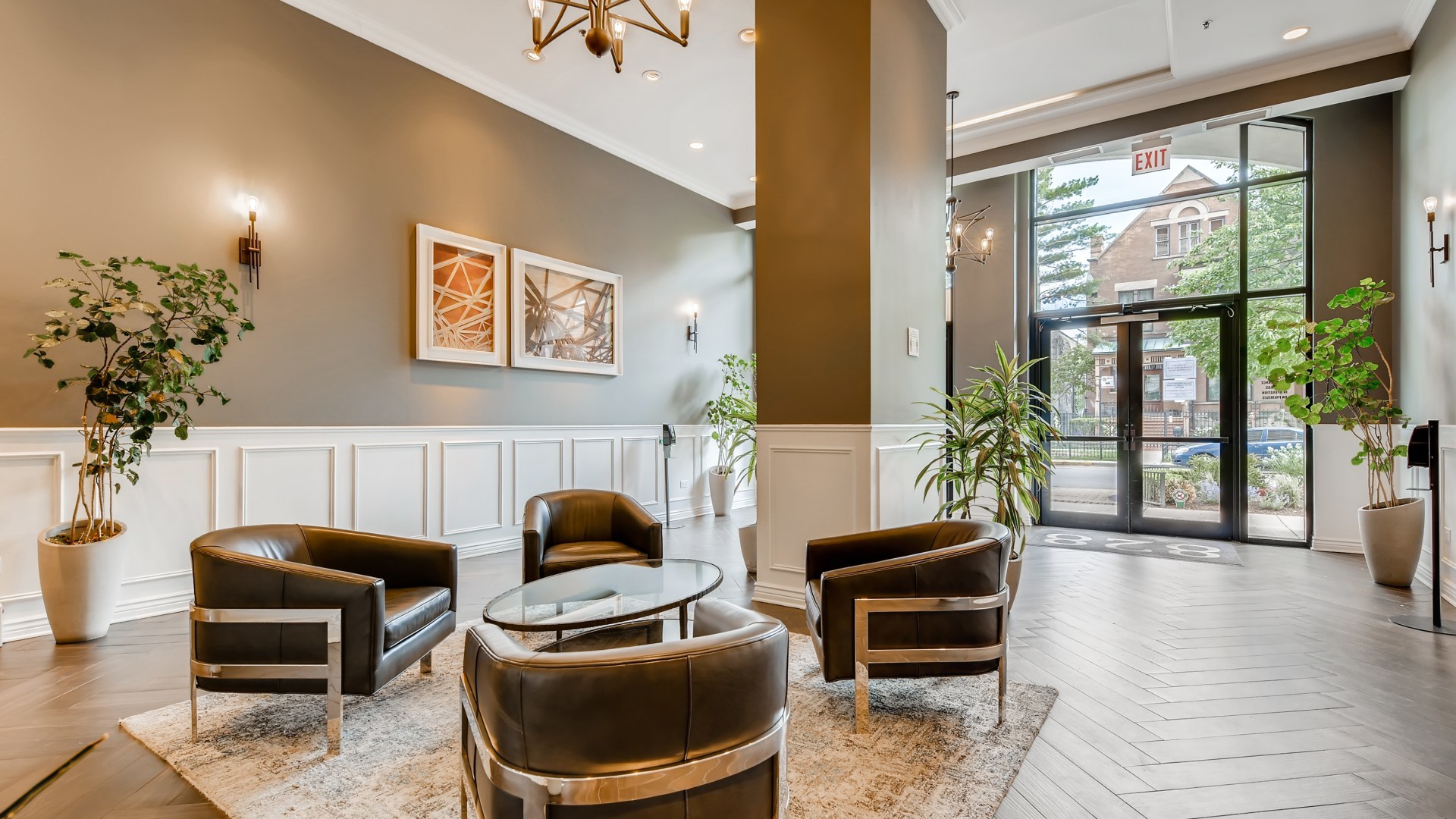 828 W GRACE Street 502