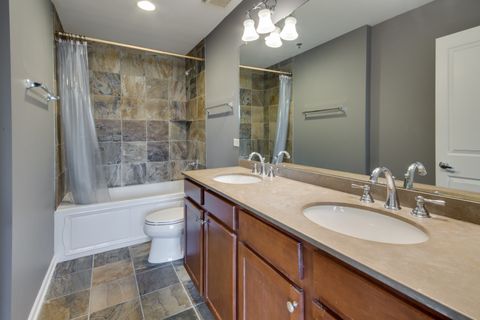 Tiny photo for 828 W GRACE Street #502, Chicago, IL 60613 (MLS # 12628846)