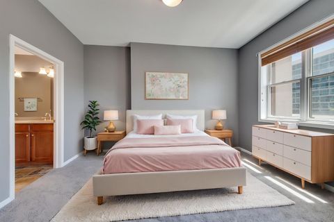 Tiny photo for 828 W GRACE Street #502, Chicago, IL 60613 (MLS # 12628846)