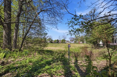 Tiny photo for 1320 Yellowstone Parkway, Algonquin, IL 60102 (MLS # 12635158)