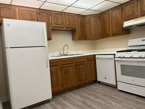 Tiny photo for 5515 Cromwell Lane #M2, Oak Forest, IL 60452 (MLS # 12533284)