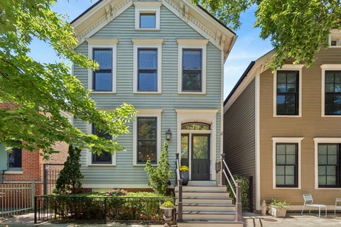 Photo of 1728 N Hudson Avenue, Chicago, IL 60614 (MLS # 12775199)