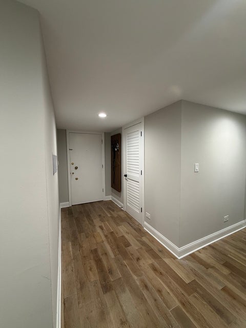 Tiny photo for 124 Carriage Way Drive #209B, Burr Ridge, IL 60527 (MLS # 12740475)