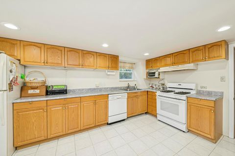 Tiny photo for 6433 N Drake Avenue, Lincolnwood, IL 60712 (MLS # 12502195)