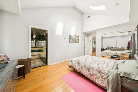 Tiny photo for 6433 N Drake Avenue, Lincolnwood, IL 60712 (MLS # 12502195)