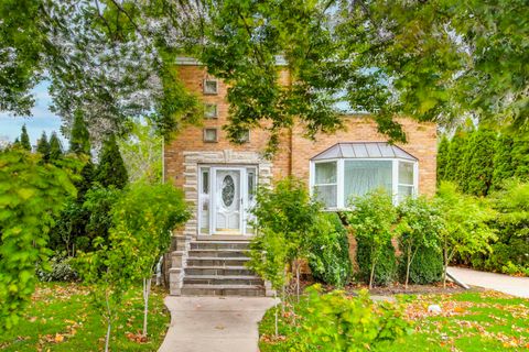 Tiny photo for 6433 N Drake Avenue, Lincolnwood, IL 60712 (MLS # 12502195)