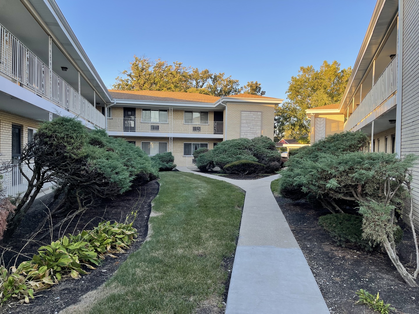 1039 N Northwest Highway A5