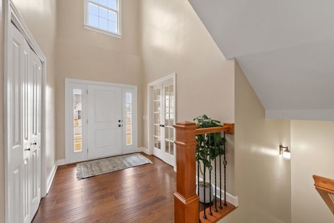 Tiny photo for 17 Blackstone Circle, Le Claire, IA 52753 (MLS # 12589899)