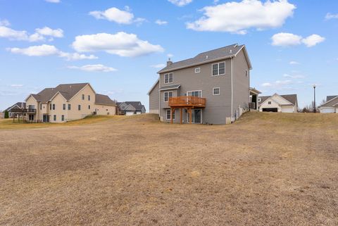 Tiny photo for 17 Blackstone Circle, Le Claire, IA 52753 (MLS # 12589899)