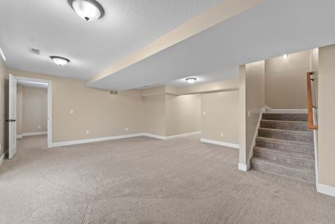 Tiny photo for 17 Blackstone Circle, Le Claire, IA 52753 (MLS # 12589899)