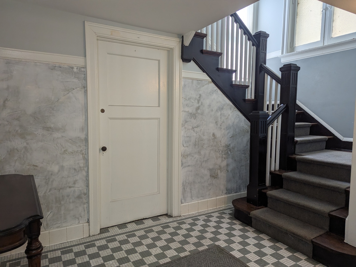 1343 W Greenleaf Avenue 3