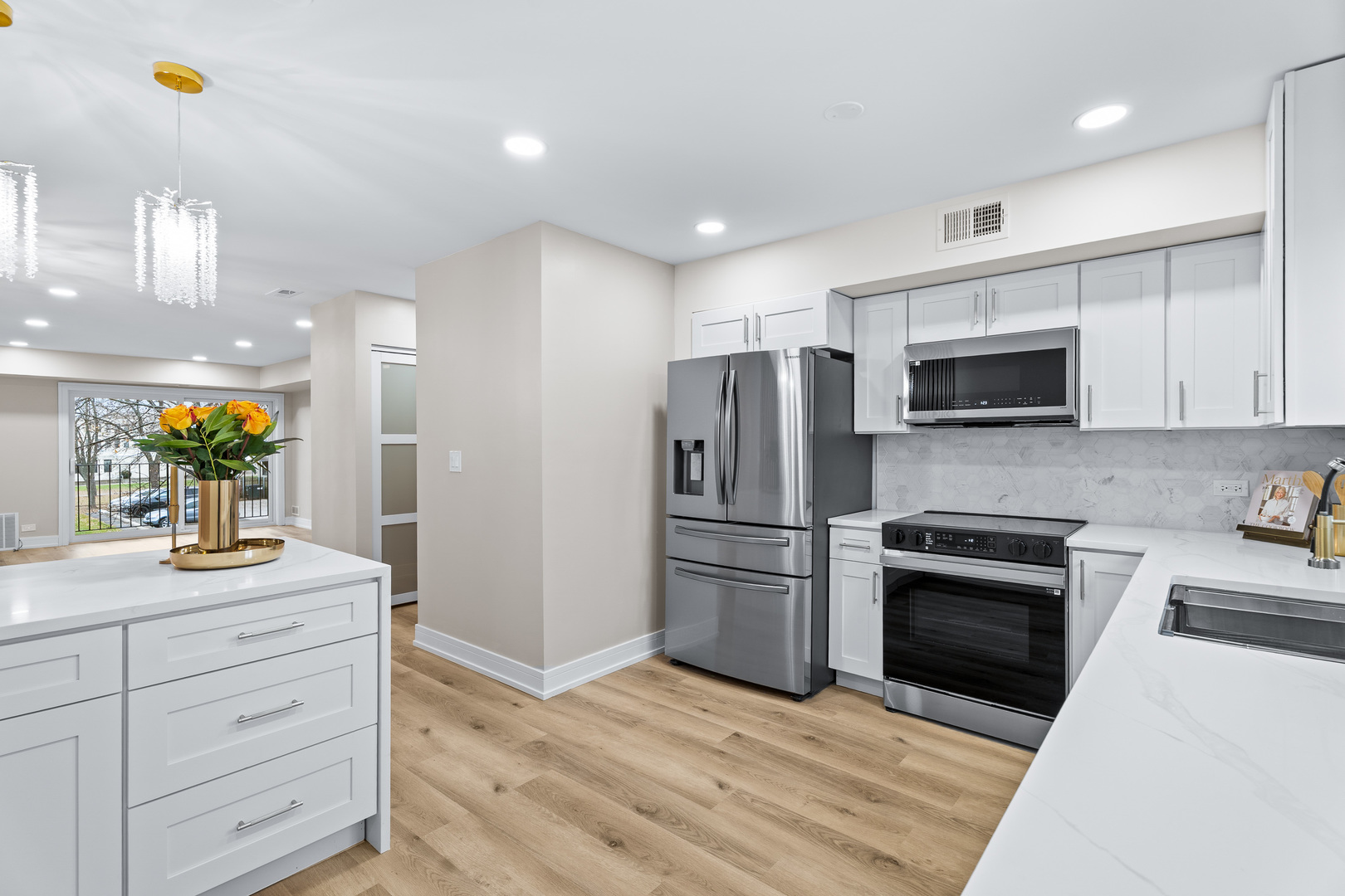 129 W Brandon Court 23