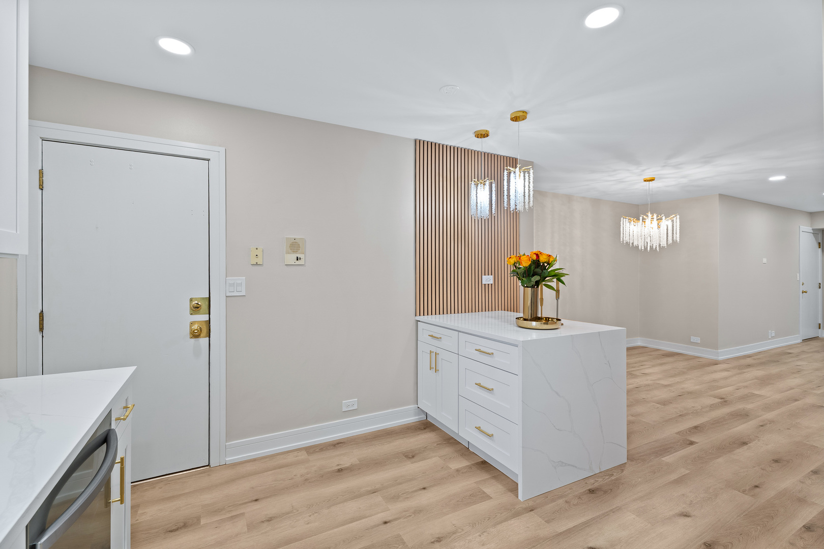 129 W Brandon Court 23