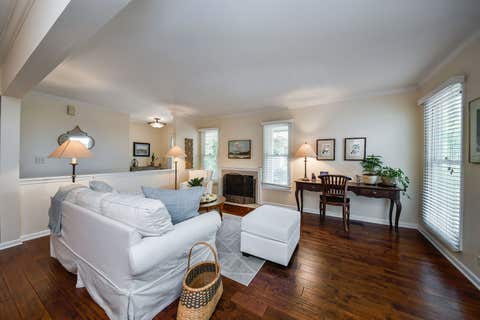 Tiny photo for 64 Whittington Course, St. Charles, IL 60174 (MLS # 12706220)