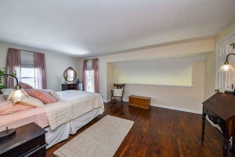 Tiny photo for 64 Whittington Course, St. Charles, IL 60174 (MLS # 12706220)