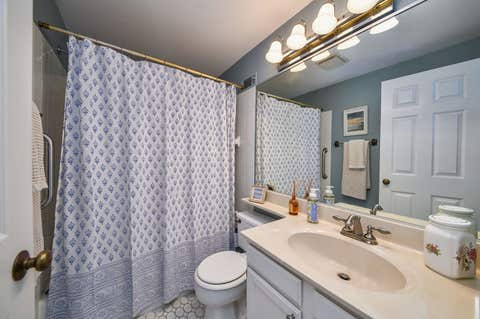 Tiny photo for 64 Whittington Course, St. Charles, IL 60174 (MLS # 12706220)