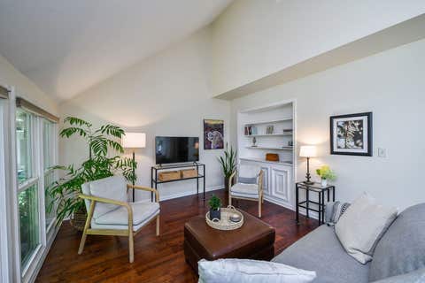 Tiny photo for 64 Whittington Course, St. Charles, IL 60174 (MLS # 12706220)