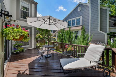 Tiny photo for 64 Whittington Course, St. Charles, IL 60174 (MLS # 12706220)