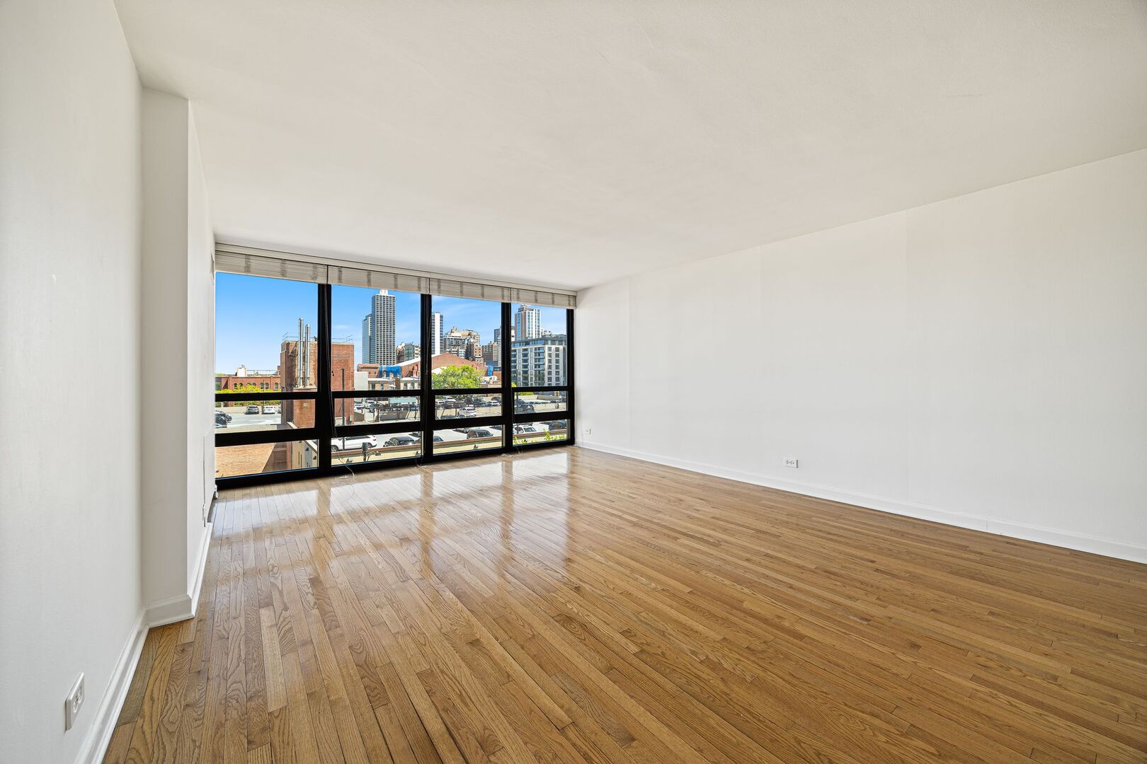 1636 N WELLS Street 607