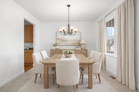 Tiny photo for 810 Georgetown Drive, Oswego, IL 60543 (MLS # 12564991)