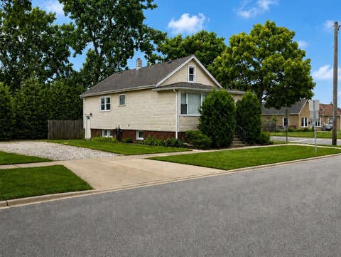 Tiny photo for 4326 Wesley Terrace, Schiller Park, IL 60176 (MLS # 12728000)