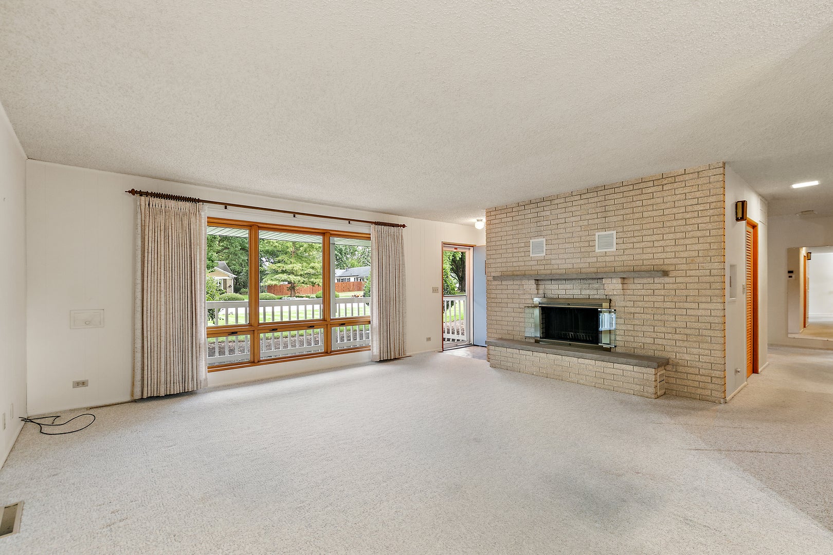 320 N Alfred Avenue