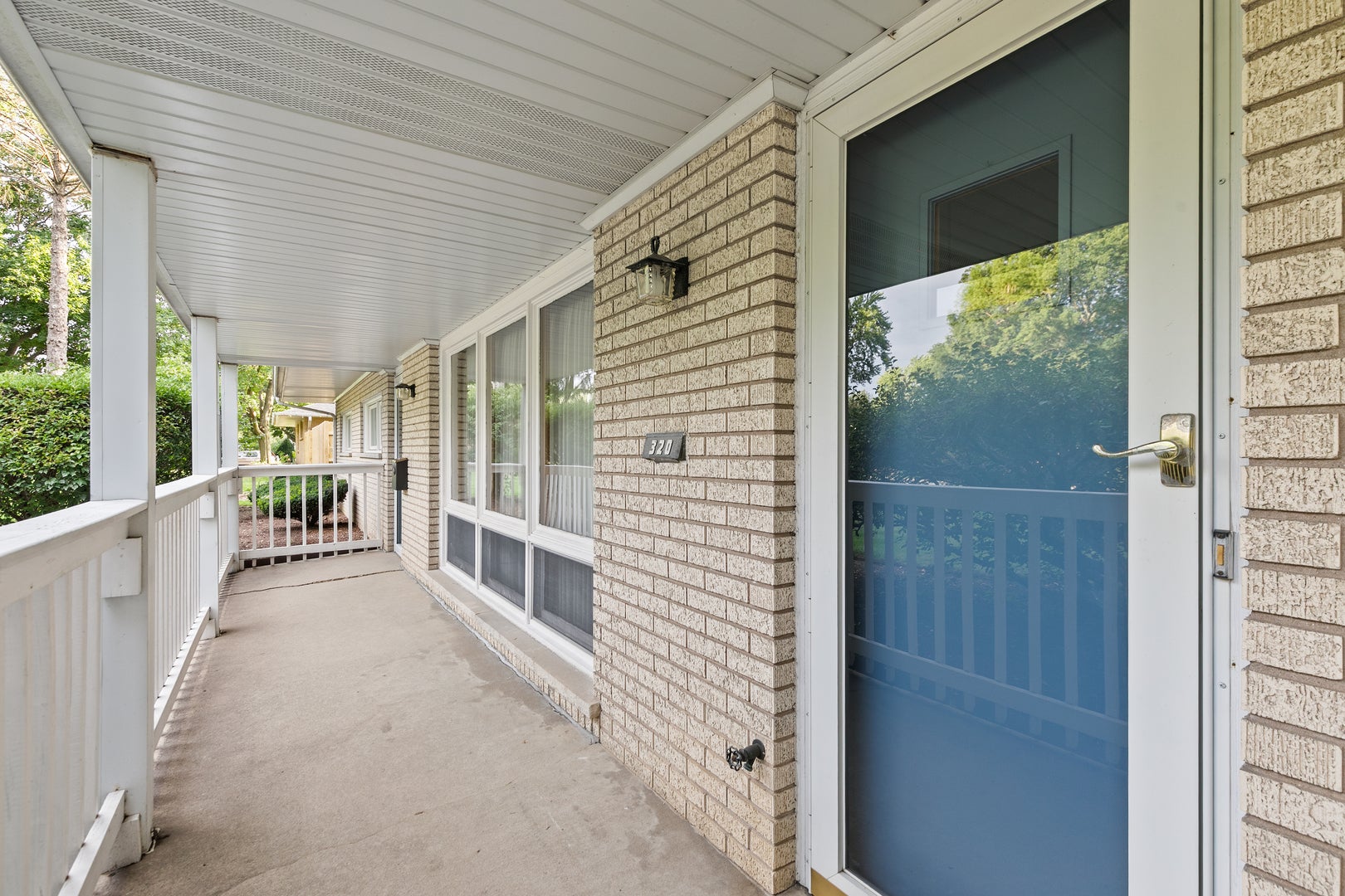320 N Alfred Avenue