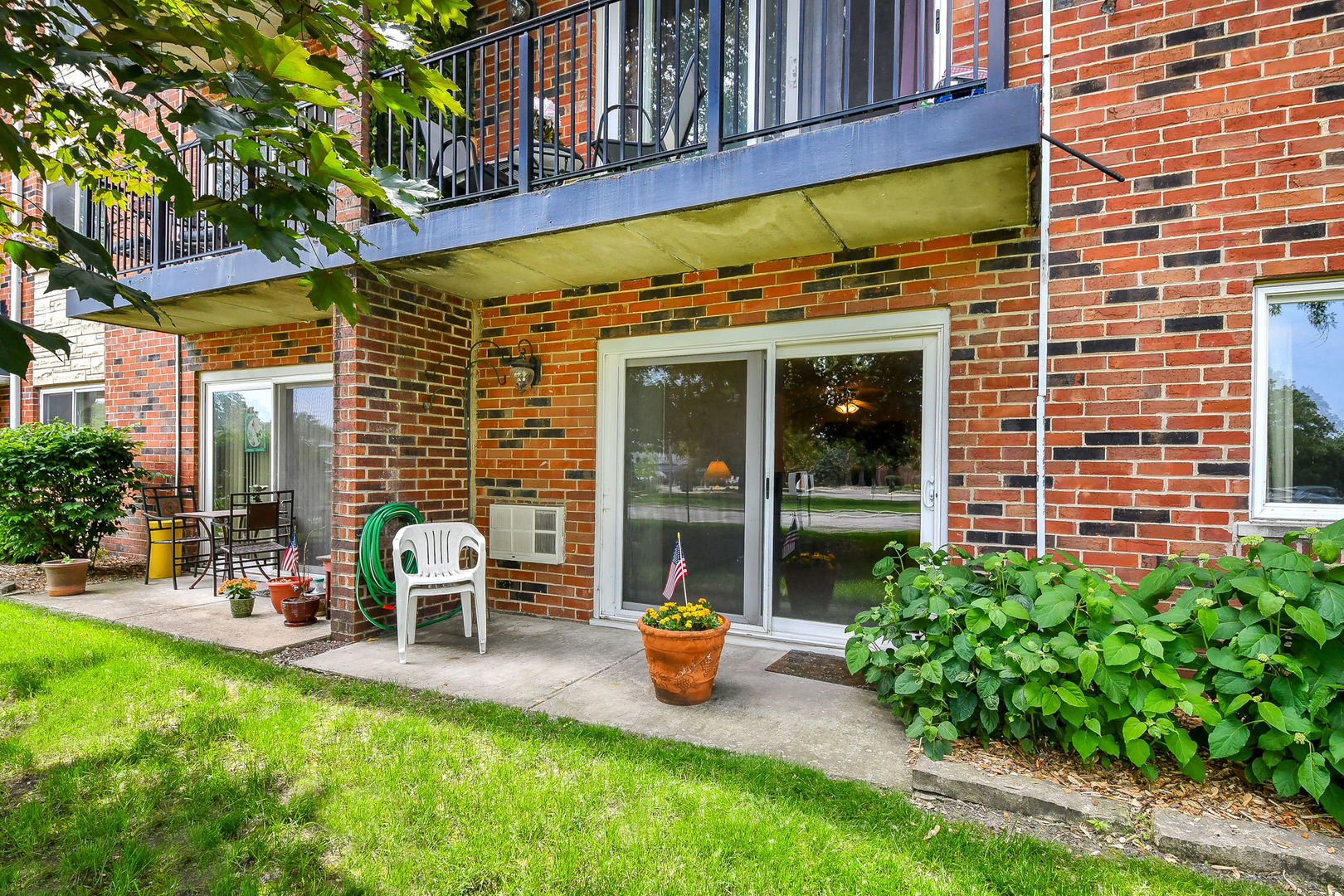 100 W Park Circle 1E