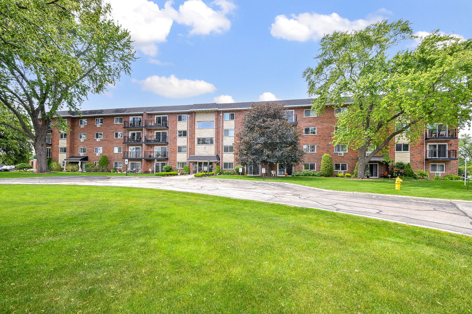 100 W Park Circle 1E