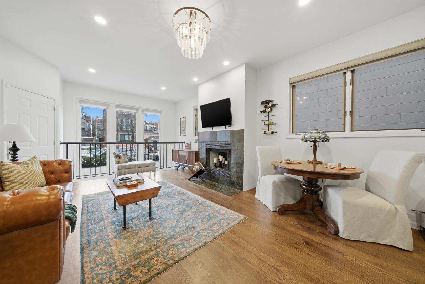 2416 W Thomas Street 1