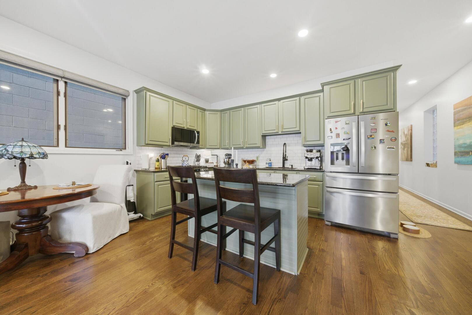 2416 W Thomas Street 1