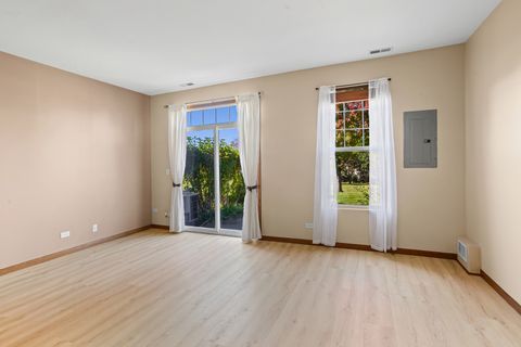 Tiny photo for 2245 Flagstone Lane, Carpentersville, IL 60110 (MLS # 12506287)