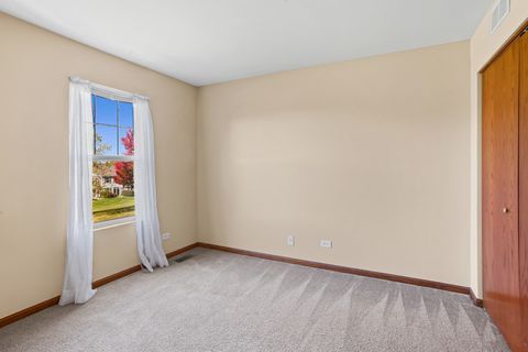 Tiny photo for 2245 Flagstone Lane, Carpentersville, IL 60110 (MLS # 12506287)