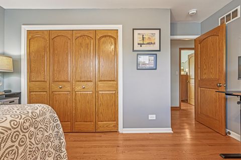 Tiny photo for 1143 S Edgewood Avenue, Lombard, IL 60148 (MLS # 12469444)