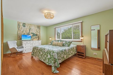 Tiny photo for 1143 S Edgewood Avenue, Lombard, IL 60148 (MLS # 12469444)