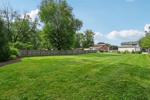 Tiny photo for 1143 S Edgewood Avenue, Lombard, IL 60148 (MLS # 12469444)
