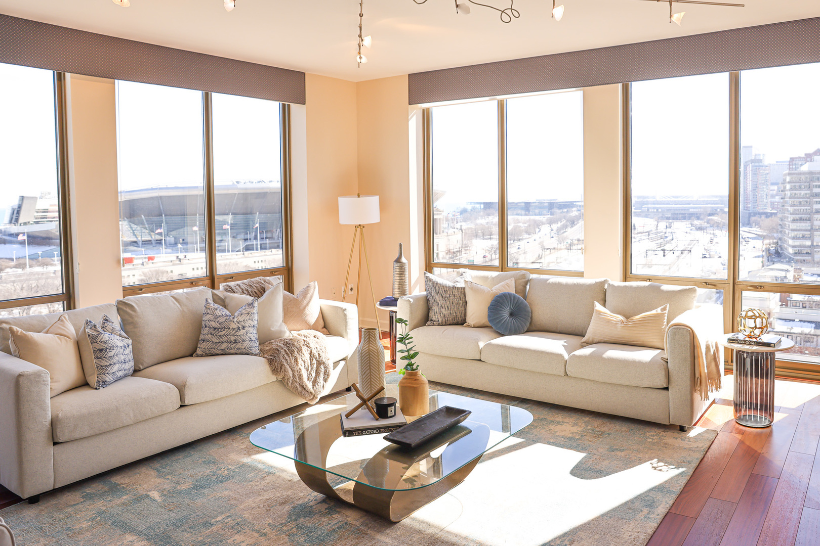 1335 S Prairie Avenue 1205
