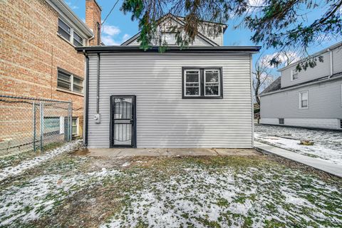 Tiny photo for 1005 W 123rd Street, Calumet Park, IL 60827 (MLS # 12596506)